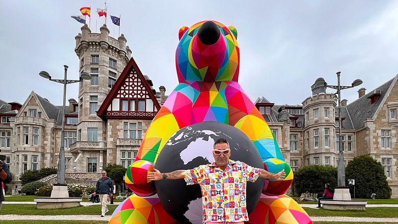 Okuda San Miguel llena de color el Palacio de la Magdalena de Santander - TeleCantabria | Ver