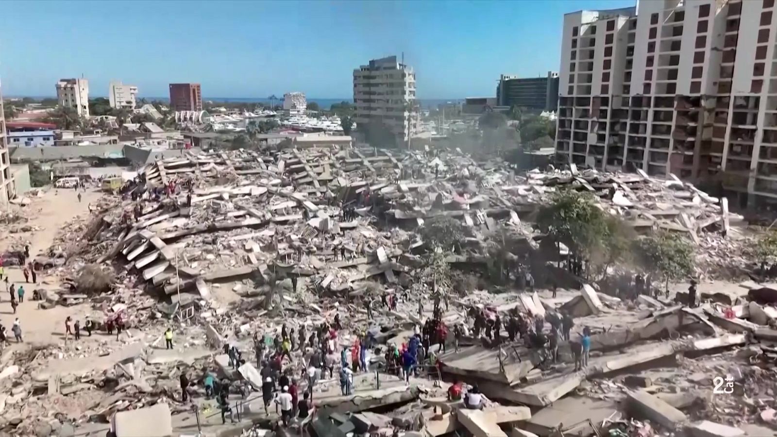 Les rèpliques agreugen la devastació a Veneçuela mentre continuen els rescats - L'Informatiu | Veure