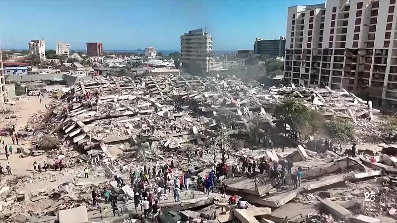 Les rèpliques agreugen la devastació a Veneçuela mentre continuen els rescats - L'Informatiu | Veure