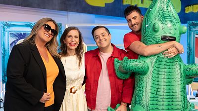 Premios de la Moda y �ngeles Caballero�