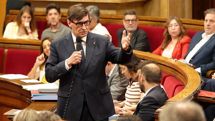 L'Informatiu - Salvador Illa esquiva els atacs per corrupció a la sessió clau abans dels comptes