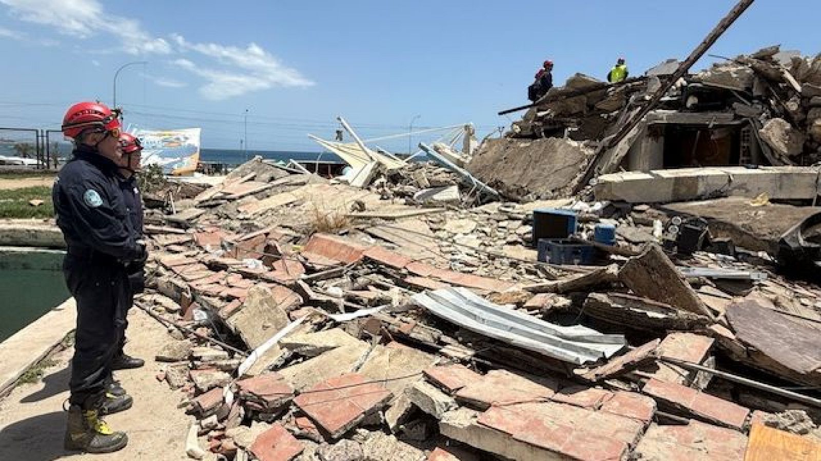 26 espanyols morts i 150 desapareguts al terratremol de Veneçuela - L'Informatiu | Ver