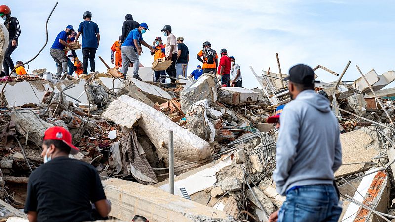 Los rescatistas buscan supervivientes en La Guaira | Ver
