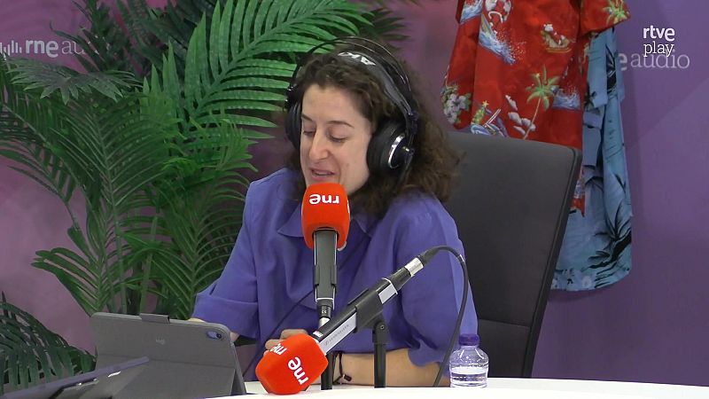 El karaoke de Laura del Val para una ruptura de verano - Mañana más | Ver