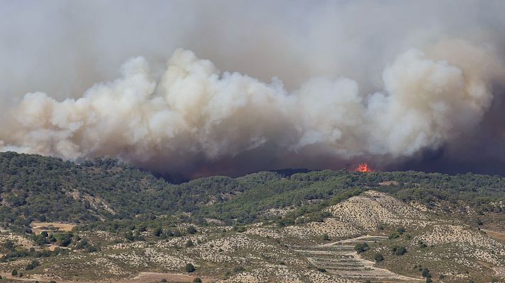 Telediario 1 - Los incendios de Leciñena y La Fueva continúan activos con 2.500 hectáreas quemadas y 40 personas desalojadas