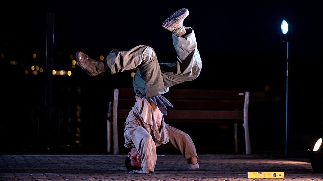 "Acercándose al movimiento" by Alejandro Moya / Lil´Quest