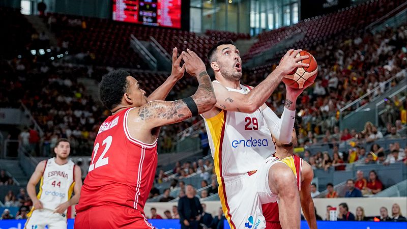 España se impone a Dinamarca (109-81) con un destacado Oriola | Ver