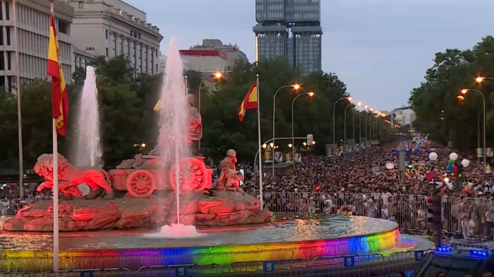 Telediario 2 - Fiesta reivindicativa y económica: el Orgullo generó 900 millones de euros en 2025