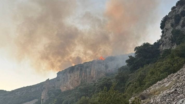 Telediario Fin de Semana - Estabilizado el incendio de La Bisbal y evolución favorable del de Loporzano