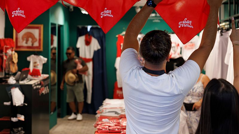 Pamplona apura las horas para los Sanfermines | Ver