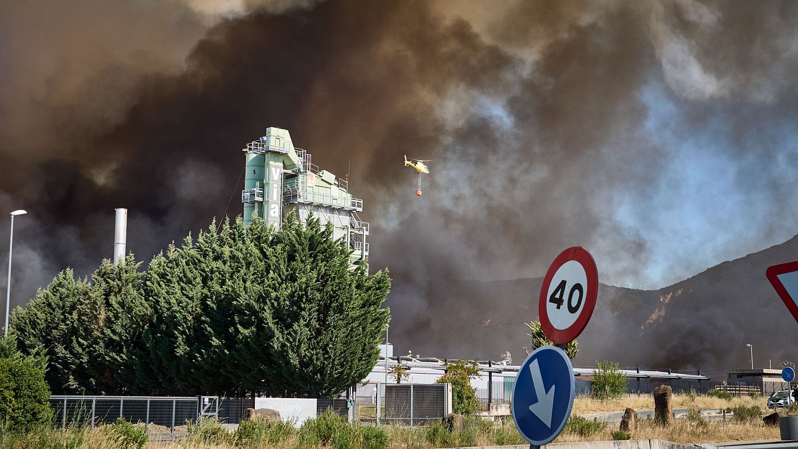 Este domingo se han declarado una decena de incendios en el país | Ver