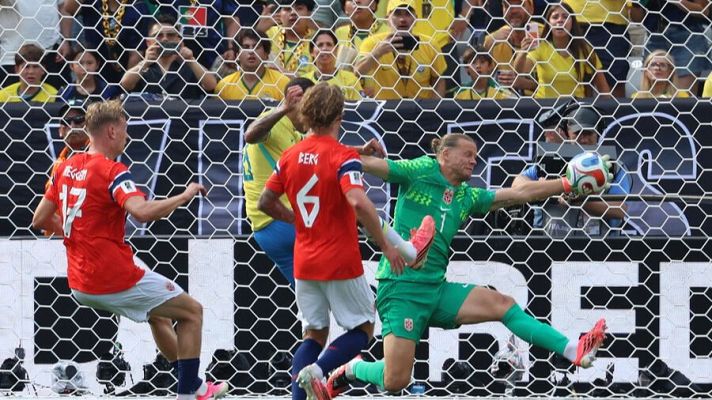 Los paradones de Ørjan Nyland del Brasil - Noruega (1-2) | Mundial 2026 | Ver vídeo