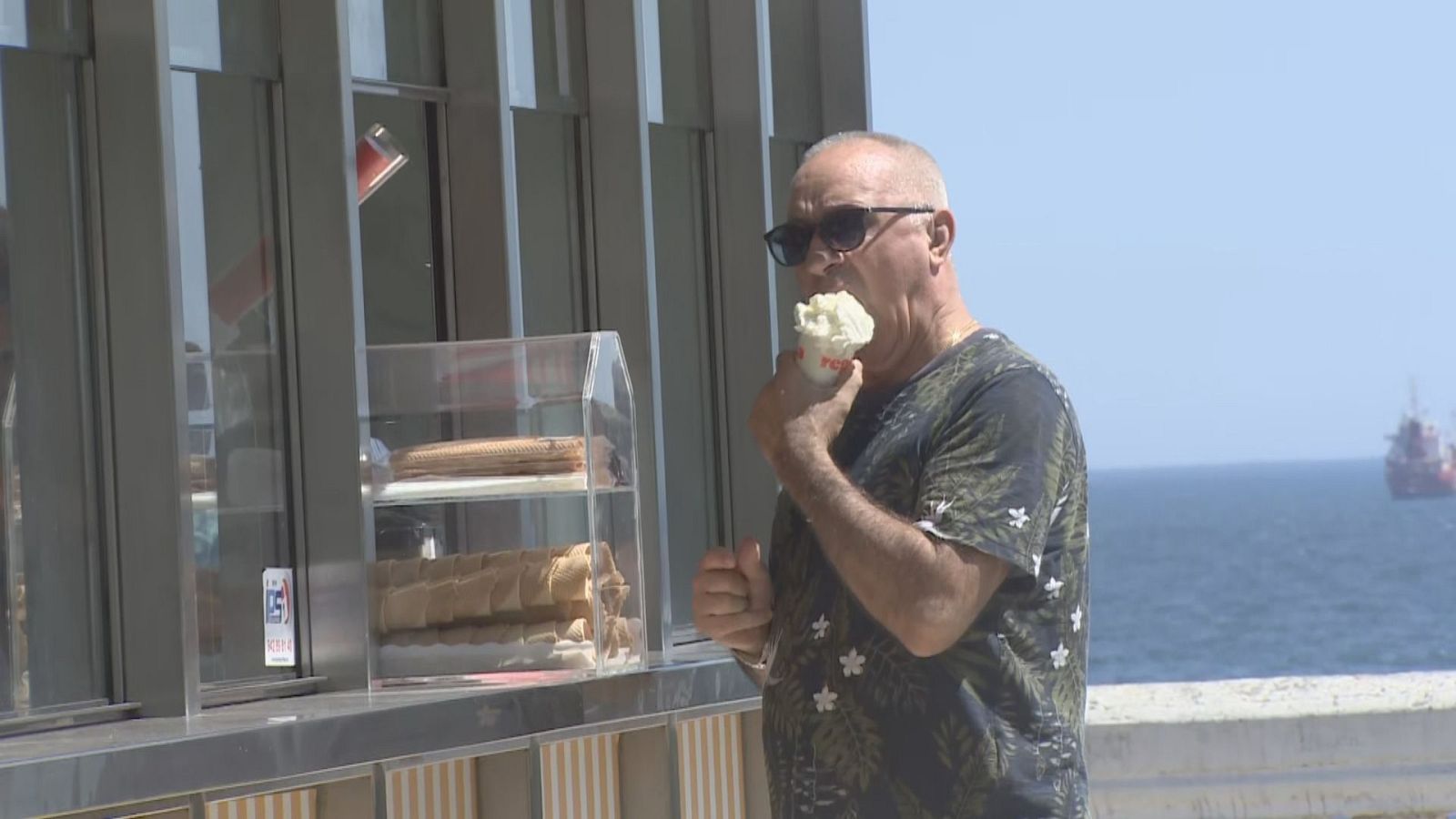 Cantabria supera los 33 grados en plena ola de calor - TeleCantabria | Ver