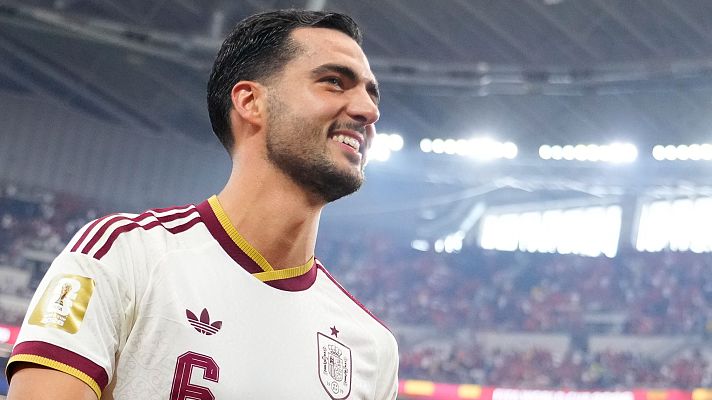 Telenavarra - Mikel Merino lanza un doble chupinazo en Pamplona por San Fermín con su gol en el Mundial