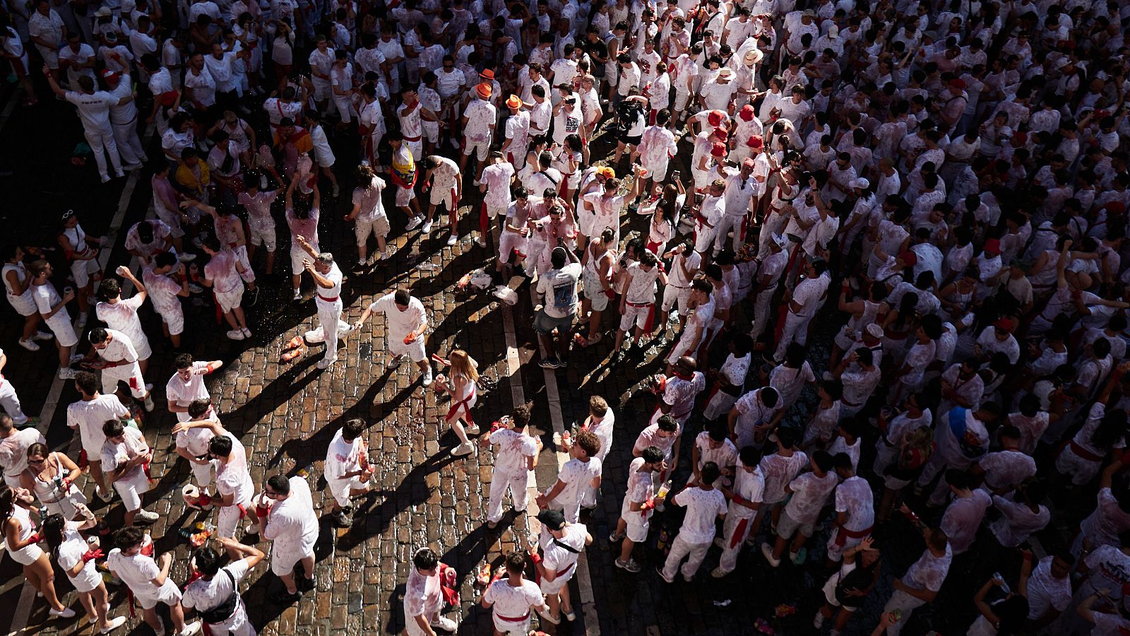 Pamplona se solidariza con Venezuela tras los recientes terremotos | Ver