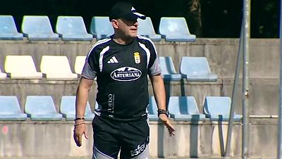 El "Tac tac" de Calero: la intensidad del nuevo entrenador del Real Oviedo