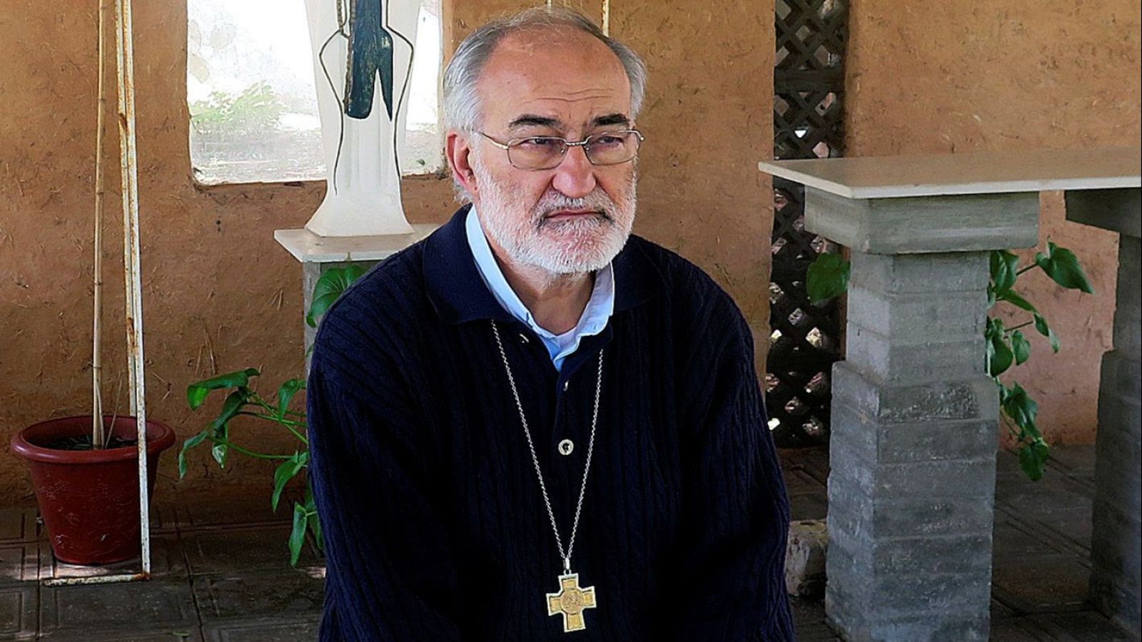 El Vaticano investiga al arzobispo de Rabat tras ser acusado de agresión sexual - Informativo 24h | Ver