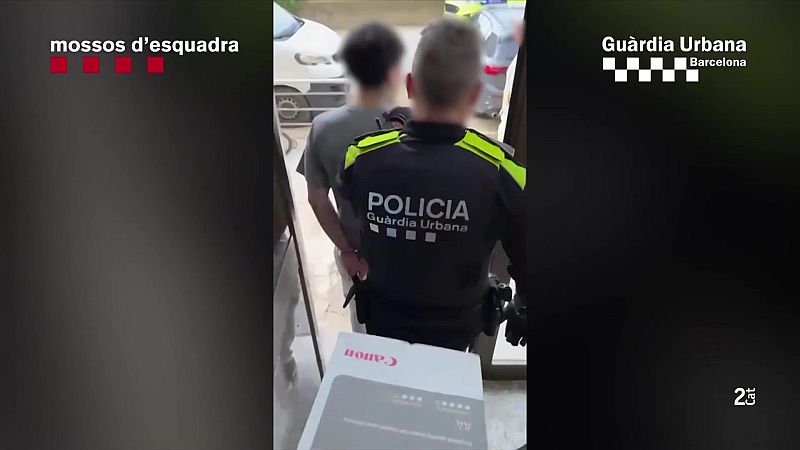 Desmantellada a Barcelona la banda criminal juvenil 'Los 300' - L'Informatiu | Veure