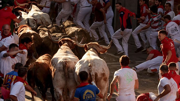 Telenavarra - Trepidante y accidentado encierro de Victoriano del Río