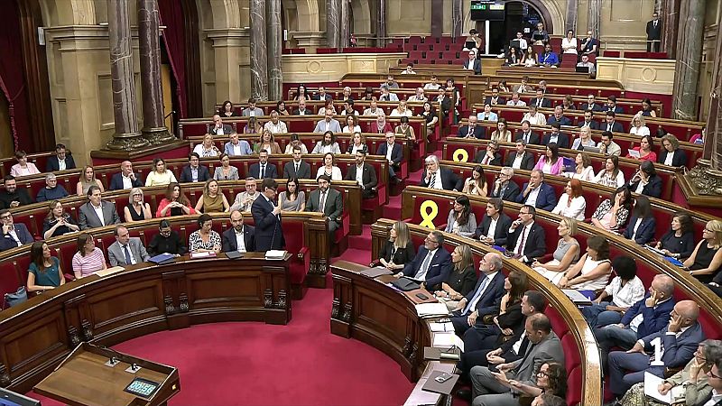 L’extrema dreta creix i sacseja el mapa polític català - L'Informatiu | Veure