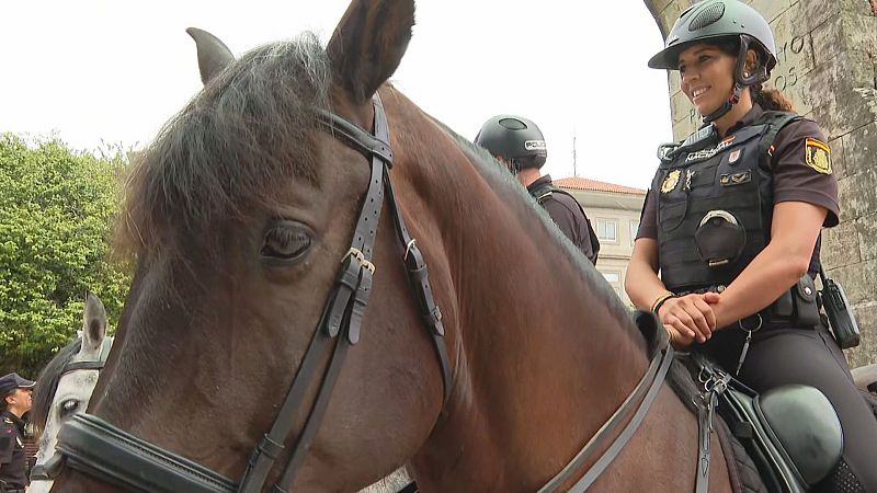 A cabalería de Policía Nacional xa patrulla os montes galegos e o Camiño de Santiago