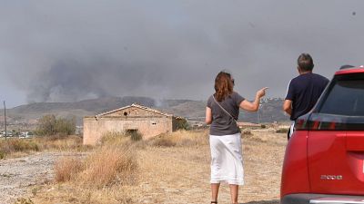 Incendio en Almería: los vecinos de Los Gallardos abandonan sus hogares