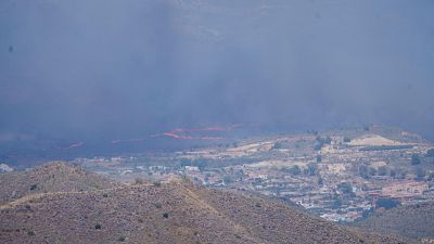 El profesor de ingenier�a forestal de la Universidad de Vigo, Juan Picos, pide a las administraciones p�blicas explicar a la ciudadan�a c�mo debe reaccionar en el caso de un incencido. "Hay que preparar a la poblaci�n, la gente tiene que saber qu� hacer", ha asegurado en una entrevista en el Canal 24 horas.
