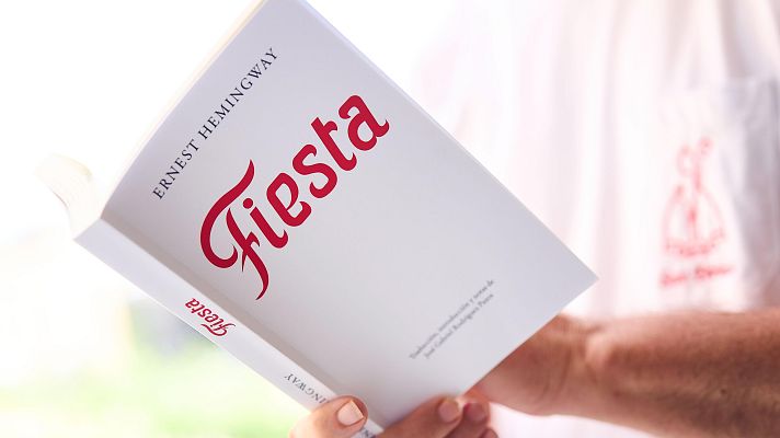 Telediario Fin de Semana - Pamplona rinde homenaje a Hemingway en el centenario de 'Fiesta'