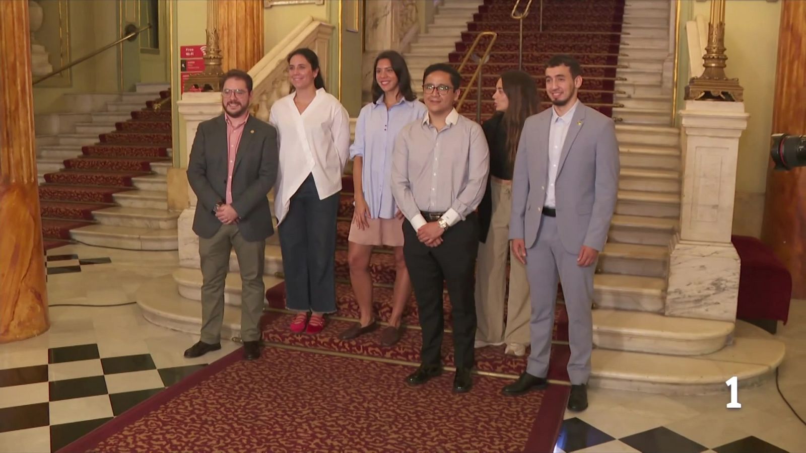 Sis joves brillen al Liceu als Premis Princesa de Girona - L'Informatiu | Veure