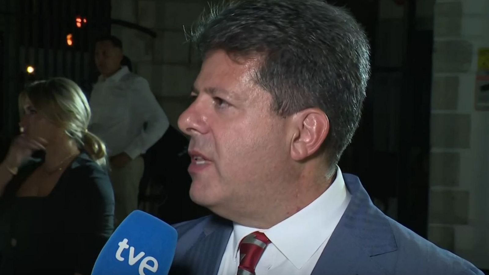 Entrevista a Fabian Picardo | Final de la Verja de Gibraltar - La noche en 24h | Ver