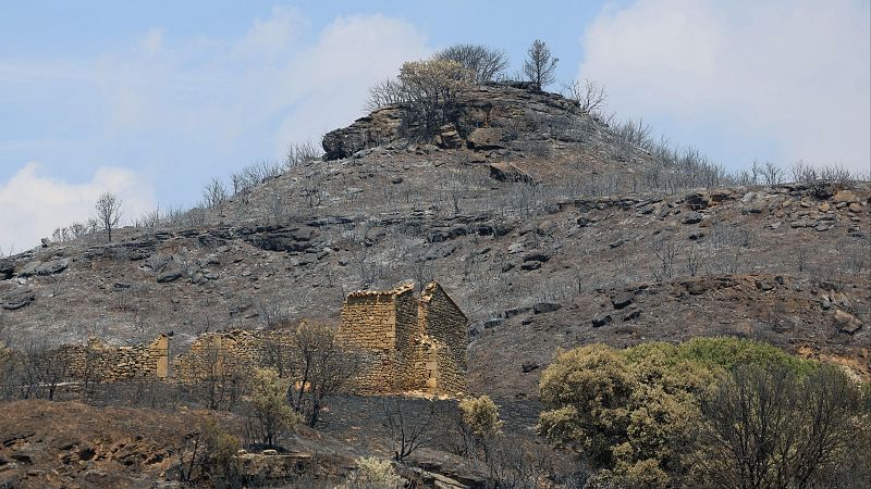 El incendio de Orés sigue fuera de control tras arrasar 15.400 hectáreas | Ver