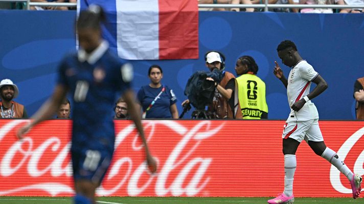 Gol de Bukayo Saka en el minuto 45 del Francia - Inglaterra (0-4) | Mundial 2026