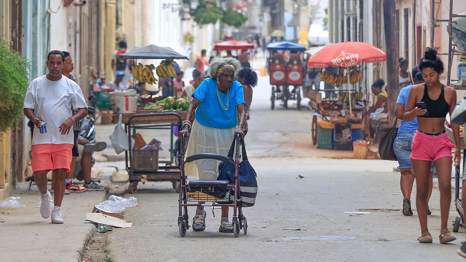 Pensiones de cuatro euros: los jubilados, los más perjudicados de la crisis en Cuba