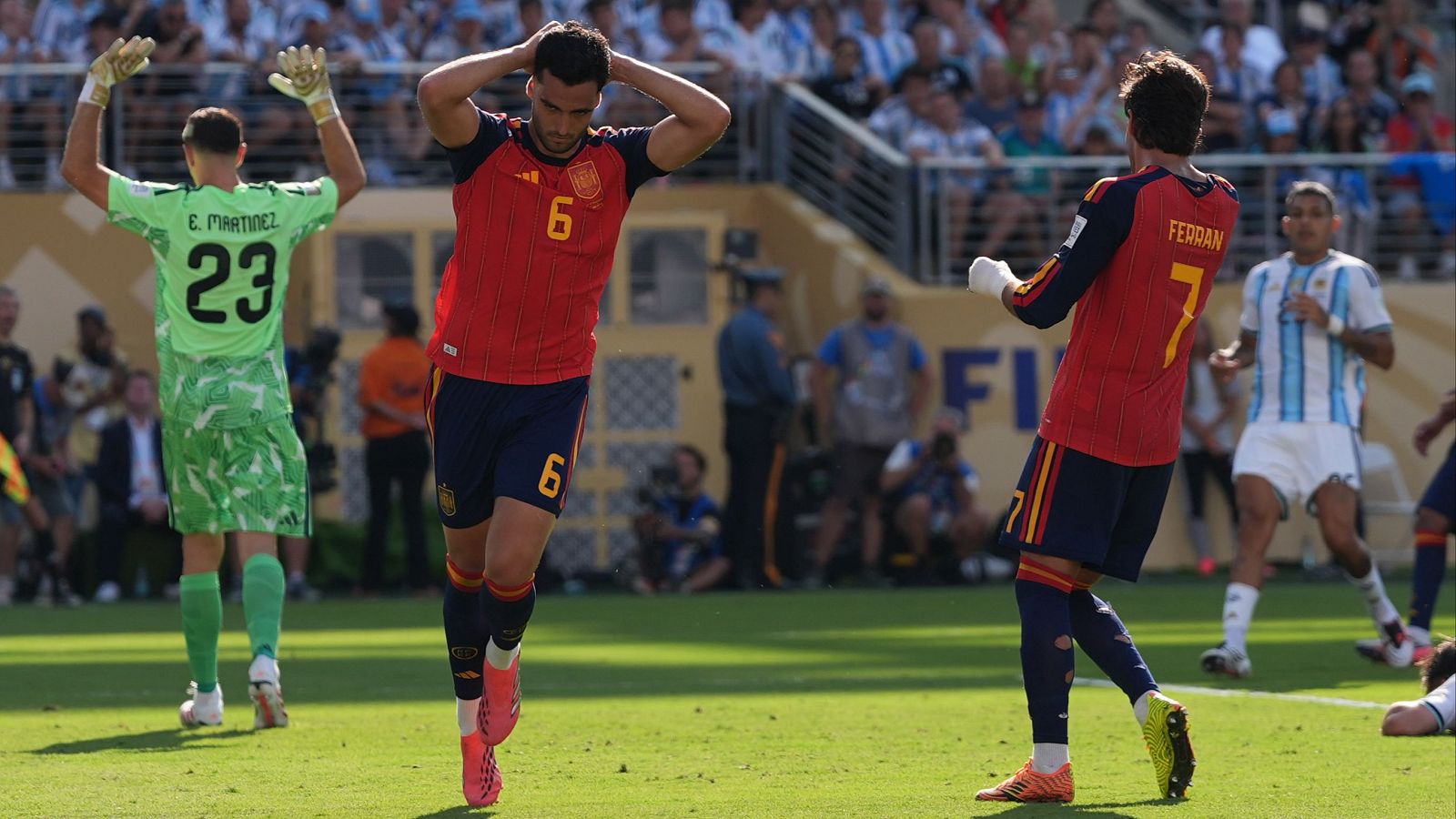 Ocasión de Mikel Merino en el minuto 102 del España - Argentina (0-0) | Mundial 2026 | Ver vídeo