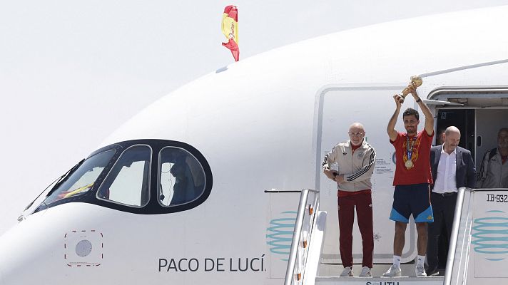 Mundial 2026: aterrizaje de la selección española con la Copa del Mundo