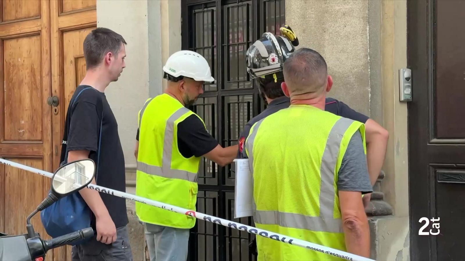 Tornen a casa alguns veïns del Putxet desallotjats per l'esvoranc de l'L9