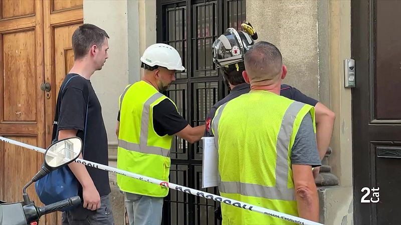Tornen a casa alguns veïns del Putxet desallotjats per l'esvoranc de l'L9