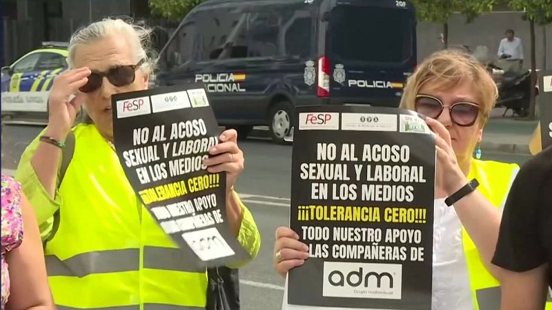 Protesta en apoyo a la reportera que denunció acoso sexual por parte de su jefe - Noticias Andalucía | Ver