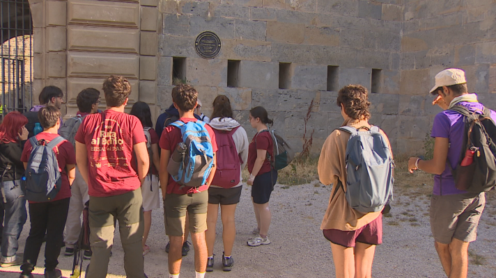 Telenavarra - Llega a Navarra un campamento de memoria democrática