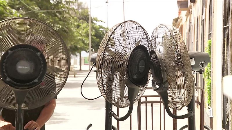La mínima a la capital catalana és de 24 graus, mentre que a Lleida la temperatura mitjana és de 30