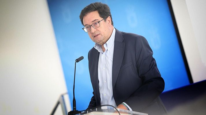  - Óscar López reacciona al balance de Feijóo y reitera la confianza del Gobierno a Zapatero