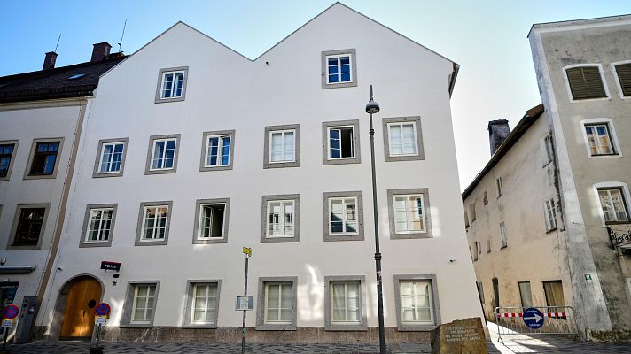  - La cada natal de Hitler en Austria se transforma en comisaría y espera disuadir a los neonazis que allí peregrinan