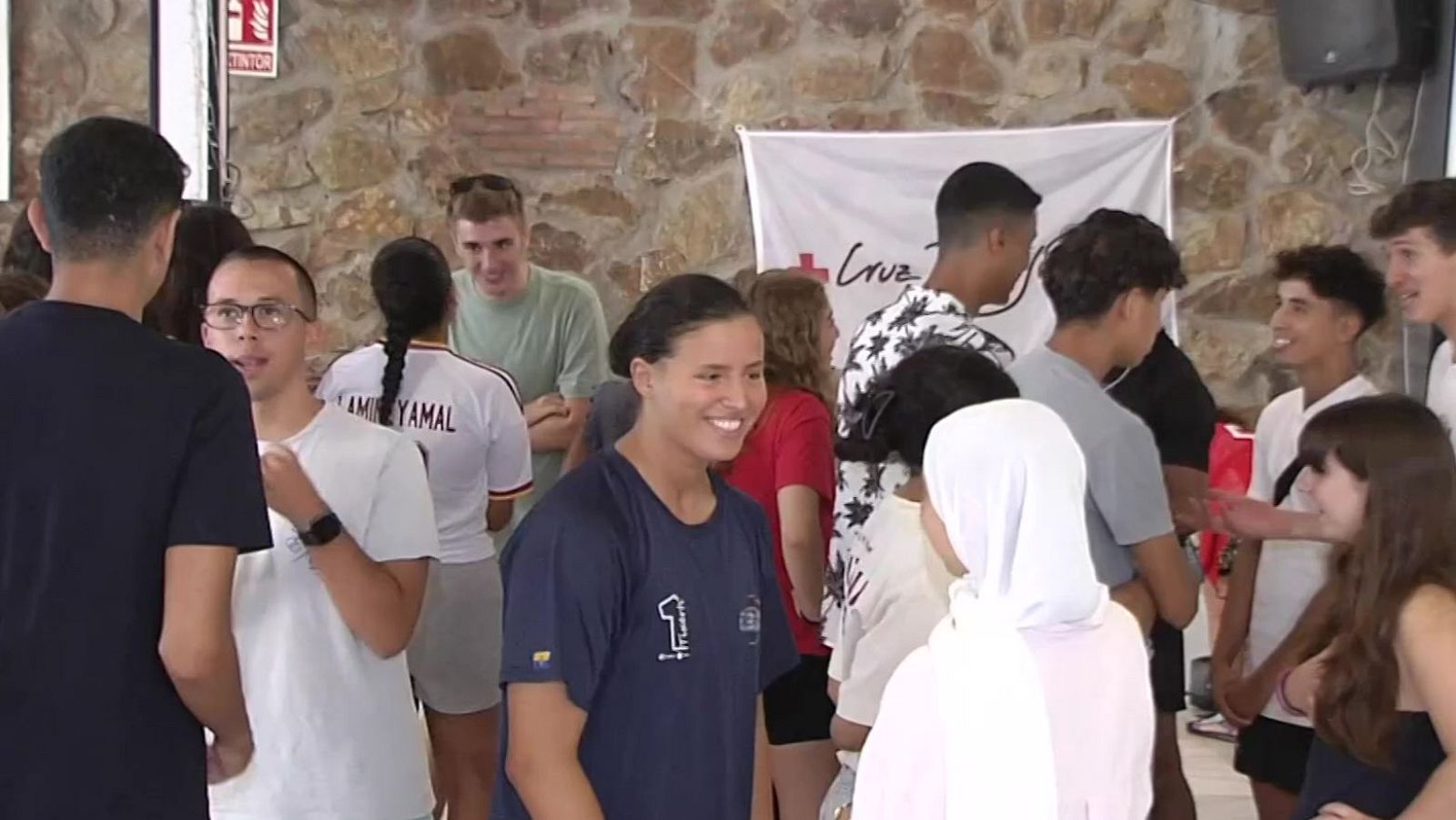 Cruz Roja reúne a jóvenes ceutíes en una jornada sobre sobre el deporte, la migración y el compromiso social | Ver