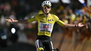 Tadej Pogacar entra en la historia de Alpe d'Huez y avista su quinto Tour de Francia
