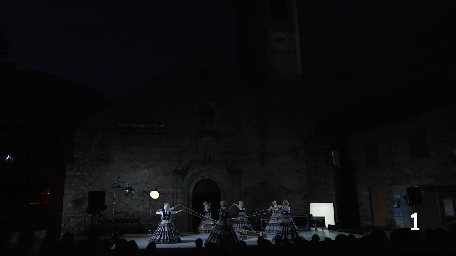 Arrenca la 35a edició del Dansàneu amb la interpretació de La Veronal