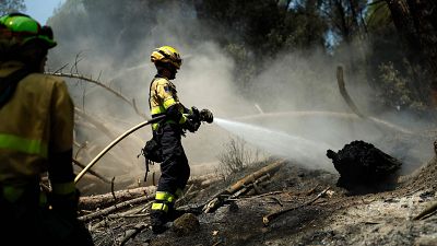 El incendio de Castellón mejora gracias al intenso trabajo realizado durante la noche