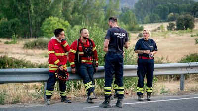 As� trabajan los profesionales en los incendios de �vila - Noticias de Castilla y Le�n | Ver