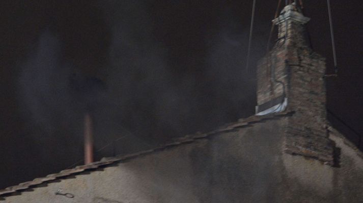 Telediario 1 - No se ha llegado a un acuerdo en la primera votación, fumata negra