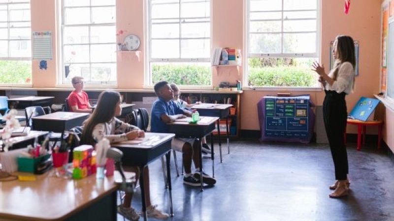 Preacuerdo entre Junta y tres sindicatos de educación