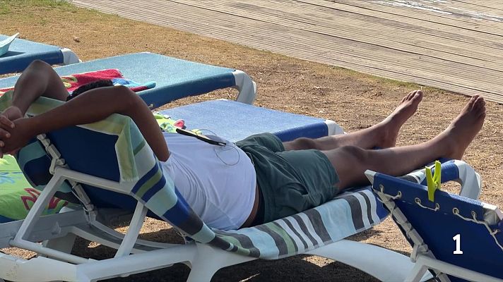 L'Informatiu - L'agost impulsa el turisme de sol i platja a Tarragona